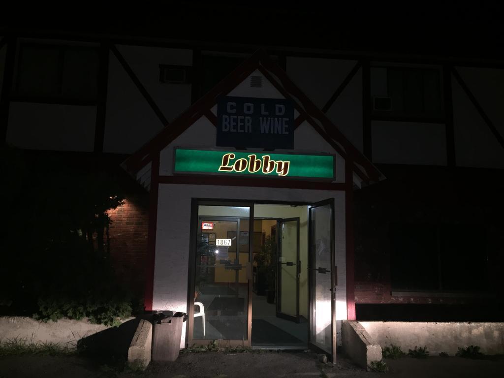 Villagers Inn Fruitvale Exterior photo